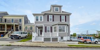 17 Campbell St, New Bedford, MA 02740