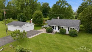 2138 S Smiths Crossing Road, Midland, MI 48640
