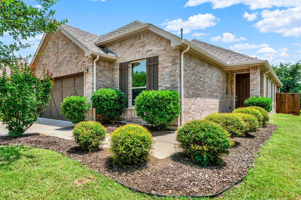 7411 FAWNBROOK Lane, Frisco, TX 75034