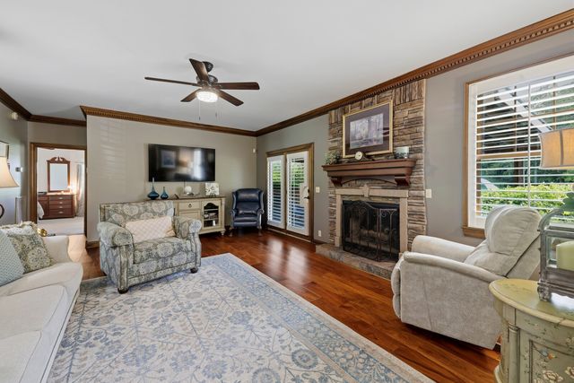 1866 Baker Rd, Goodlettsville, TN 37072