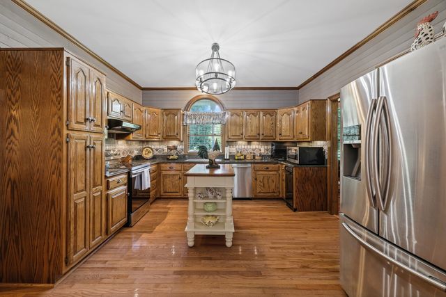 1866 Baker Rd, Goodlettsville, TN 37072