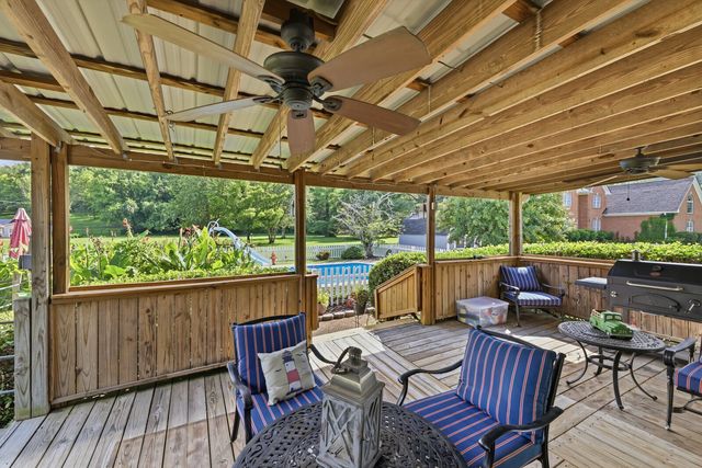 1866 Baker Rd, Goodlettsville, TN 37072