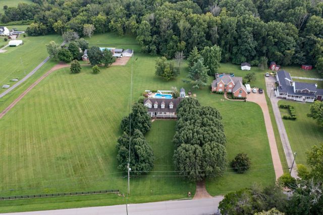 1866 Baker Rd, Goodlettsville, TN 37072