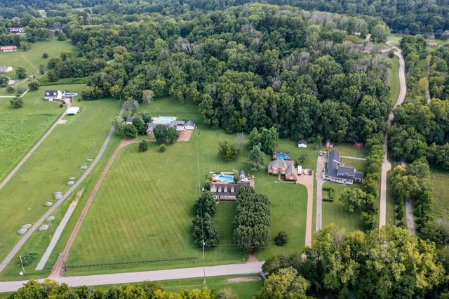 1866 Baker Rd, Goodlettsville, TN 37072