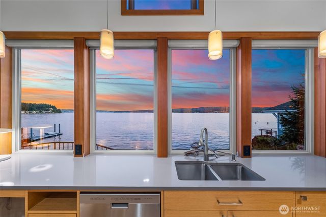 5152 Cromwell Drive NW, Gig Harbor, WA 98335