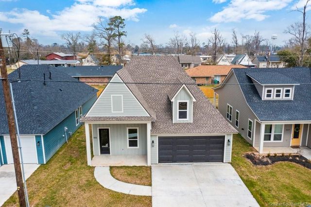 2113 Aubrianna Lane, Sulphur, LA 70663