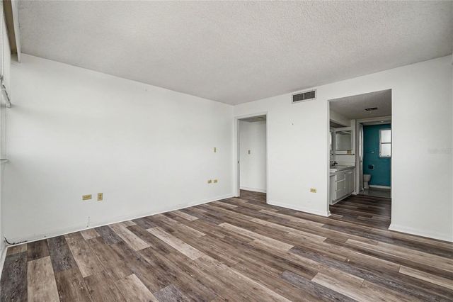 450 TREASURE ISLAND CAUSEWAY 601, Treasure Island, FL 33706