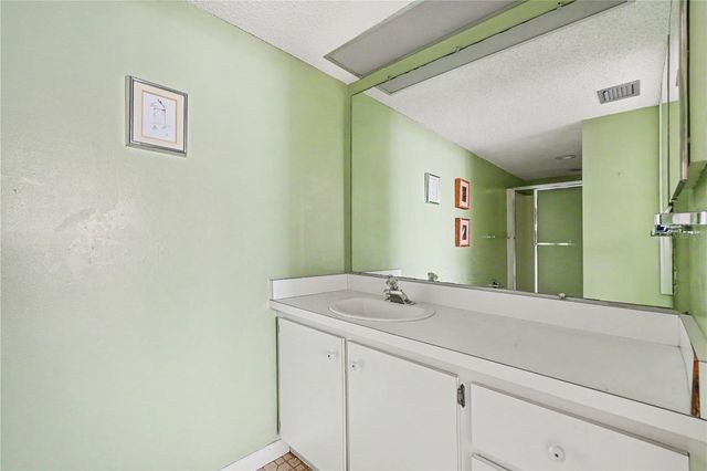 450 TREASURE ISLAND CAUSEWAY 601, Treasure Island, FL 33706