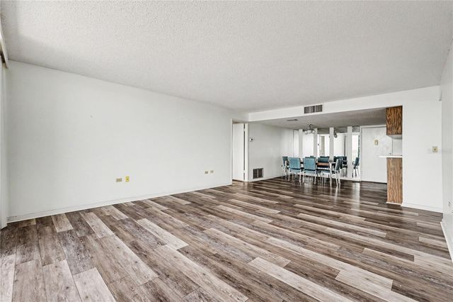 450 TREASURE ISLAND CAUSEWAY 601, Treasure Island, FL 33706