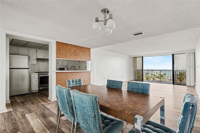 450 TREASURE ISLAND CAUSEWAY 601, Treasure Island, FL 33706