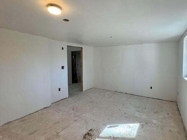 210 E Central Avenue, Delaware, OH 43015