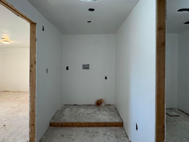 210 E Central Avenue, Delaware, OH 43015