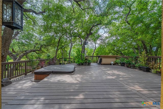 519 Long Meadow, Spring Branch, TX 78070