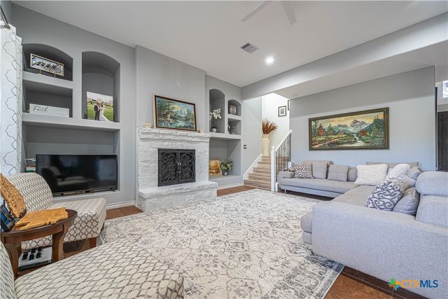 519 Long Meadow, Spring Branch, TX 78070