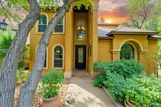 519 Long Meadow, Spring Branch, TX 78070