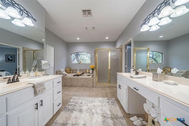 519 Long Meadow, Spring Branch, TX 78070