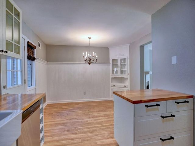 3539 Kennesaw Station Drive NW, Kennesaw, GA 30144