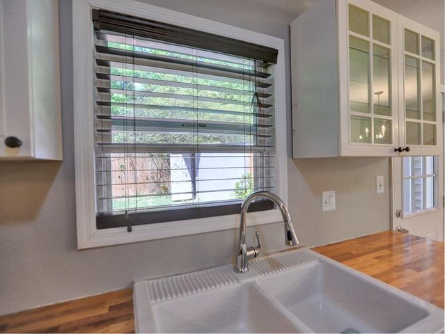 3539 Kennesaw Station Drive NW, Kennesaw, GA 30144