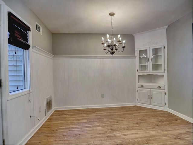 3539 Kennesaw Station Drive NW, Kennesaw, GA 30144