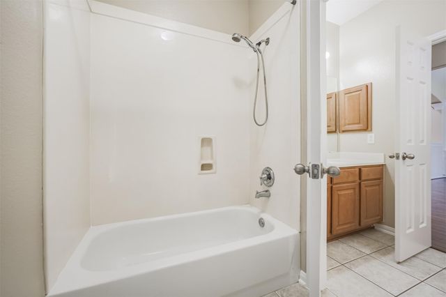 15810 Cypress Hall Drive, Cypress, TX 77429