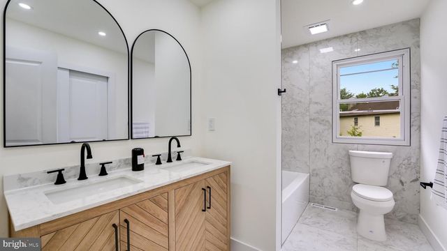 144 ROY LN, Huntingdon Valley, PA 19006