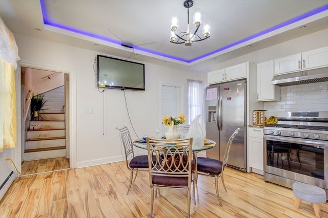 546 Snell St, Fall River, MA 02721