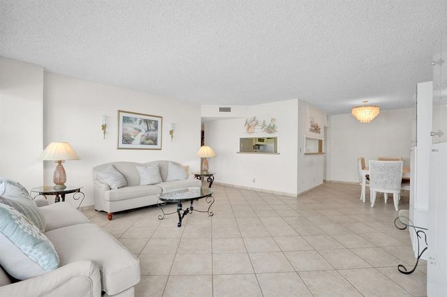 4010 Galt Ocean Drive 310, Fort Lauderdale, FL 33308