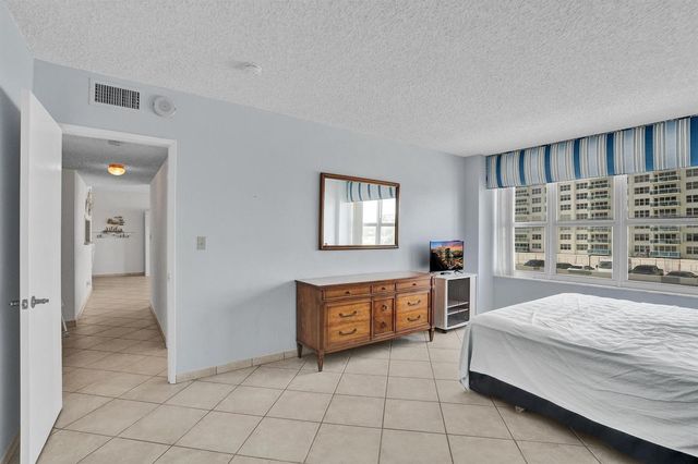 4010 Galt Ocean Drive 310, Fort Lauderdale, FL 33308