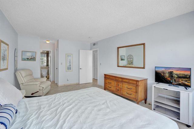 4010 Galt Ocean Drive 310, Fort Lauderdale, FL 33308