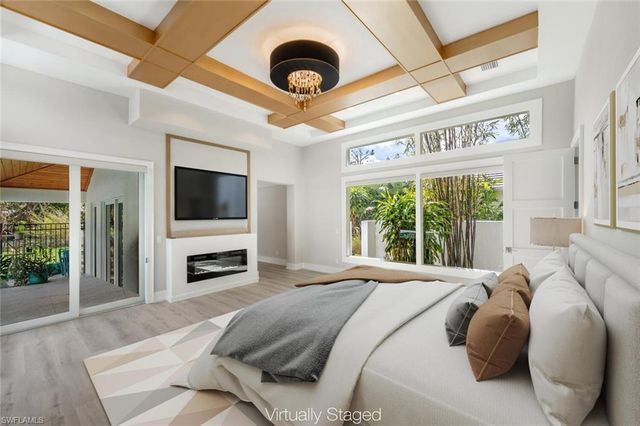 9240 The LN, Naples, FL 34109