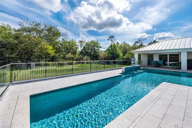 9240 The LN, Naples, FL 34109