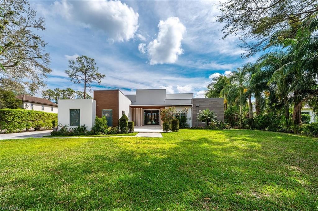 9240 The LN, NAPLES, FL 34109 — photo 3