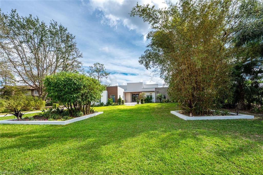 9240 The LN, NAPLES, FL 34109 — photo 5