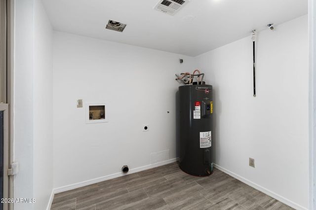 2323 E GREASEWOOD Street, Apache Junction, AZ 85119