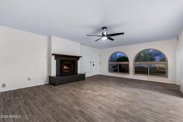 2323 E GREASEWOOD Street, Apache Junction, AZ 85119