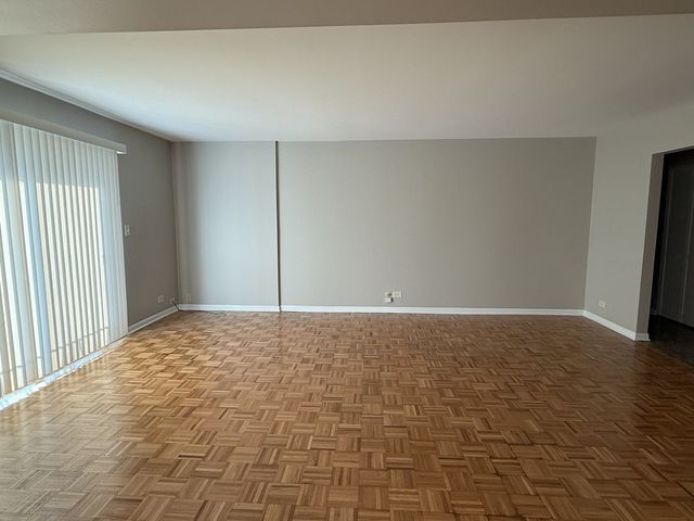 5240 Galitz Street 304, Skokie, IL 60077