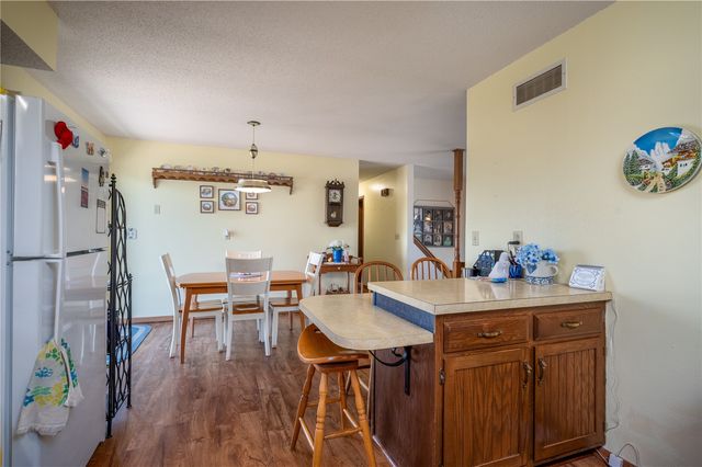 2276 57th Street Trail, Vinton, IA 52349