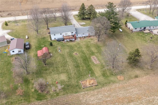 2276 57th Street Trail, Vinton, IA 52349