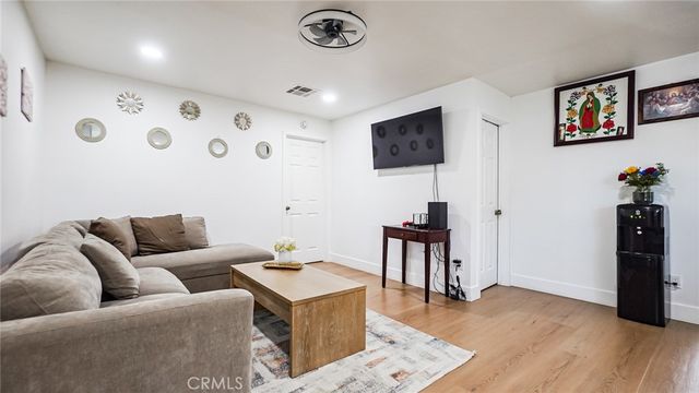 5815 E La Palma 286, Anaheim, CA 92807