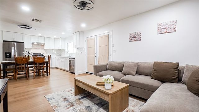 5815 E La Palma 286, Anaheim, CA 92807