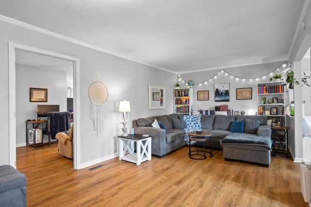 1305 Hixson Avenue, Hixson, TN 37343