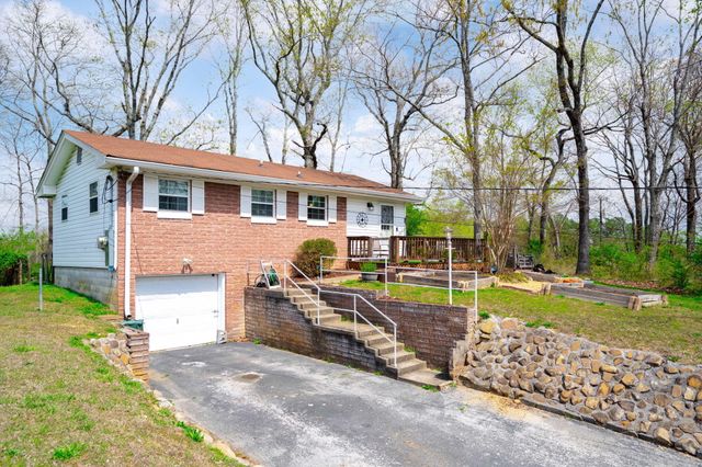 1305 Hixson Avenue, Hixson, TN 37343