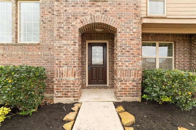 17815 Sentosa Cliff Lane, Richmond, TX 77407