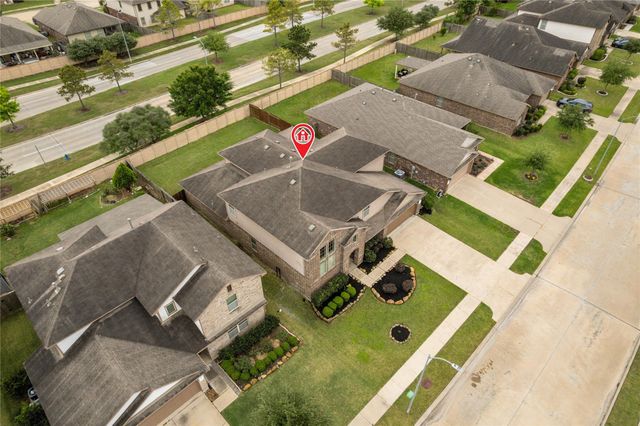 17815 Sentosa Cliff Lane, Richmond, TX 77407