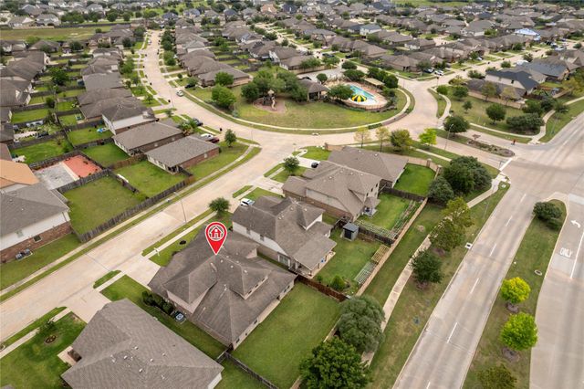 17815 Sentosa Cliff Lane, Richmond, TX 77407