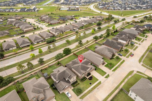 17815 Sentosa Cliff Lane, Richmond, TX 77407