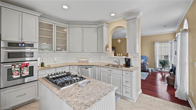 6314 High View Road, Greensboro, NC 27410