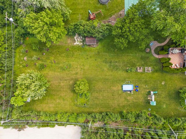 517 N Warwick Avenue, Westmont, IL 60559