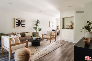 9405 Via Yolanda, Burbank, CA 91504