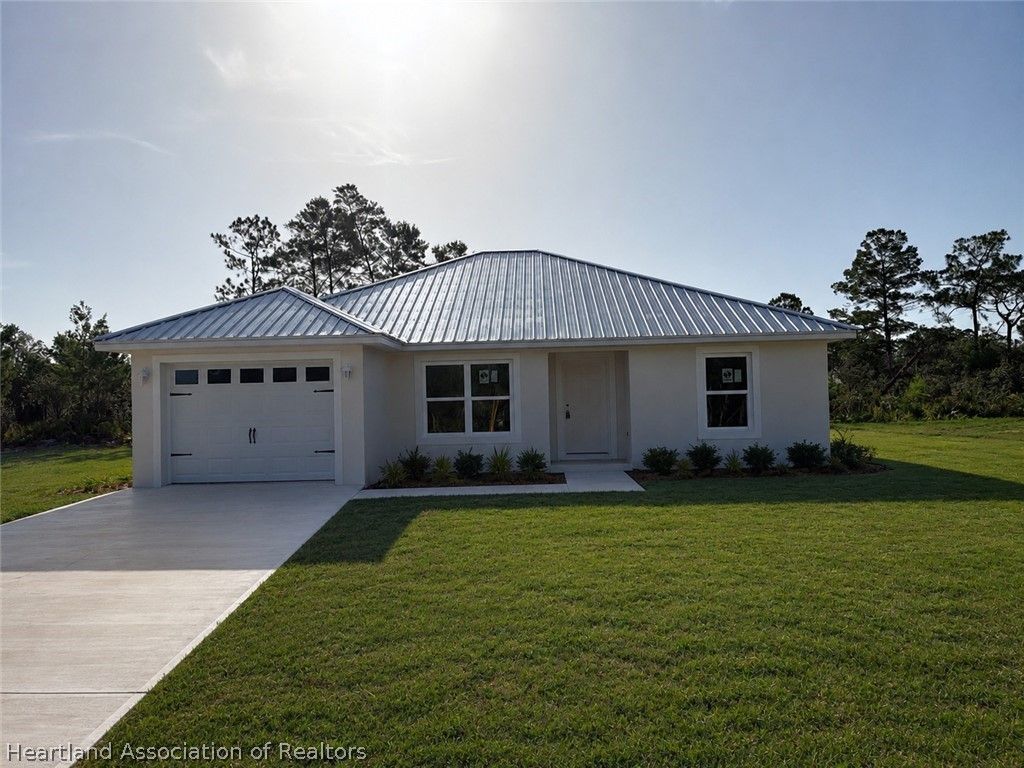 4368 Mercedes Street, Sebring, FL 33872